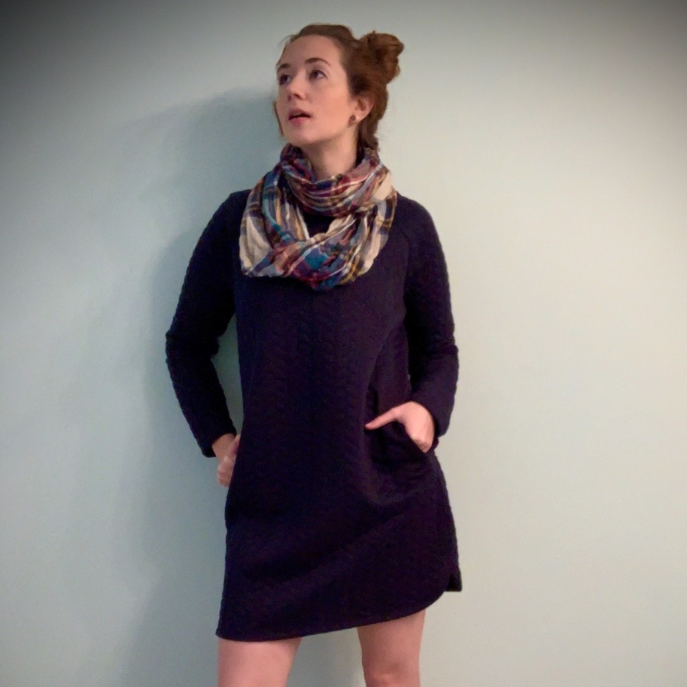 Kenneth Cole quilted long sleeve navy dress